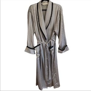 Victoria's Secret Vintage Houndstooth Satin Robe